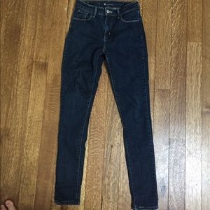 High waisted Levis Jeans